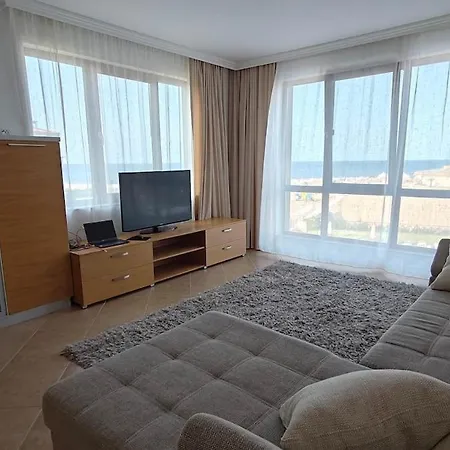 Oasis Sea&beach Deluxe شقة *
