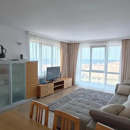 Oasis Sea&beach Deluxe شقة *