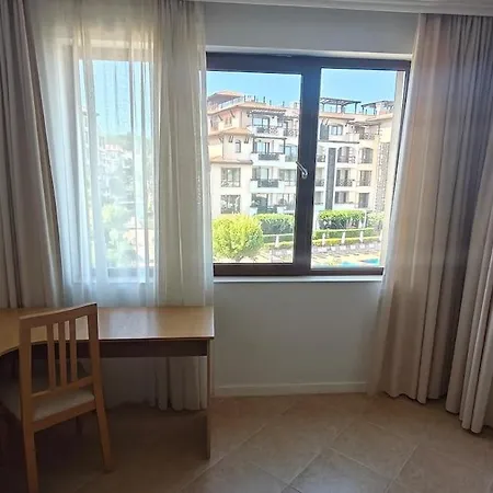 Oasis Sea&beach Deluxe لوزينيتس